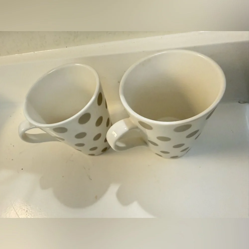 Crate & Barrel polka dot ceramic tall coffee cup mug set of two